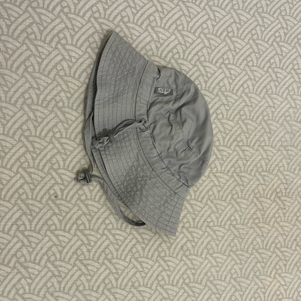 Twinklebelle Gray Bucket Hat baby size small